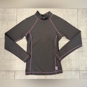 Women’s Fleece-Lined Thermo Rash Guard for Cold Water Size Gray & Pink Small